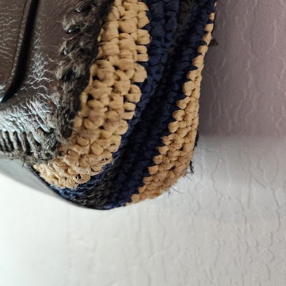 Tory Burch Small Marion Crochet Straw Saddlebag - Picture 13 of 16